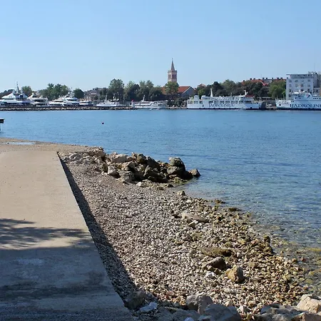 And With Parking Space - 21805 Guest house Zadar