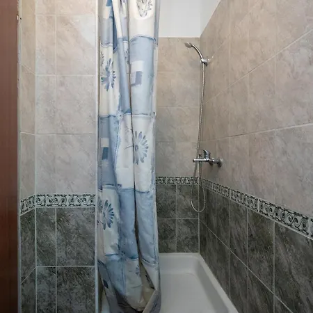 And With Parking Space - 21805 Pensionat 3*